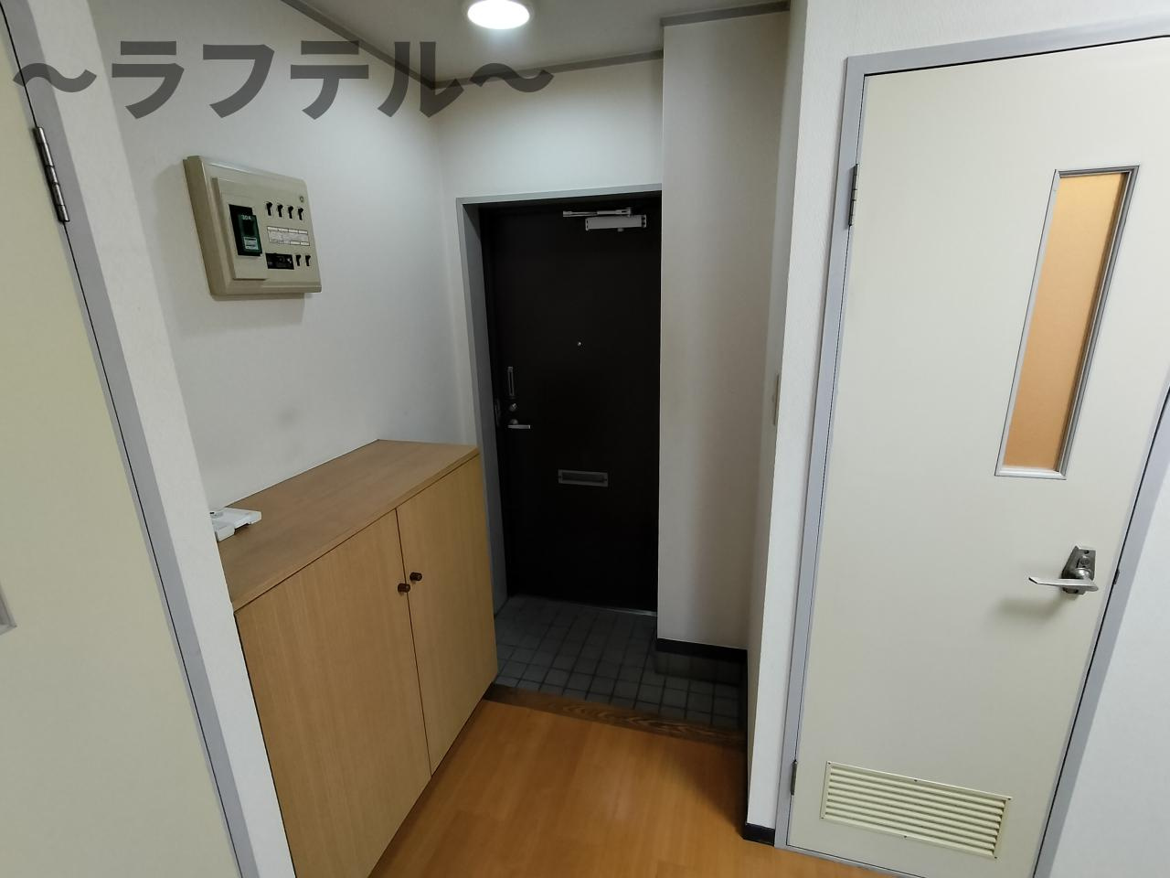 ブライトンコート新所沢の玄関
