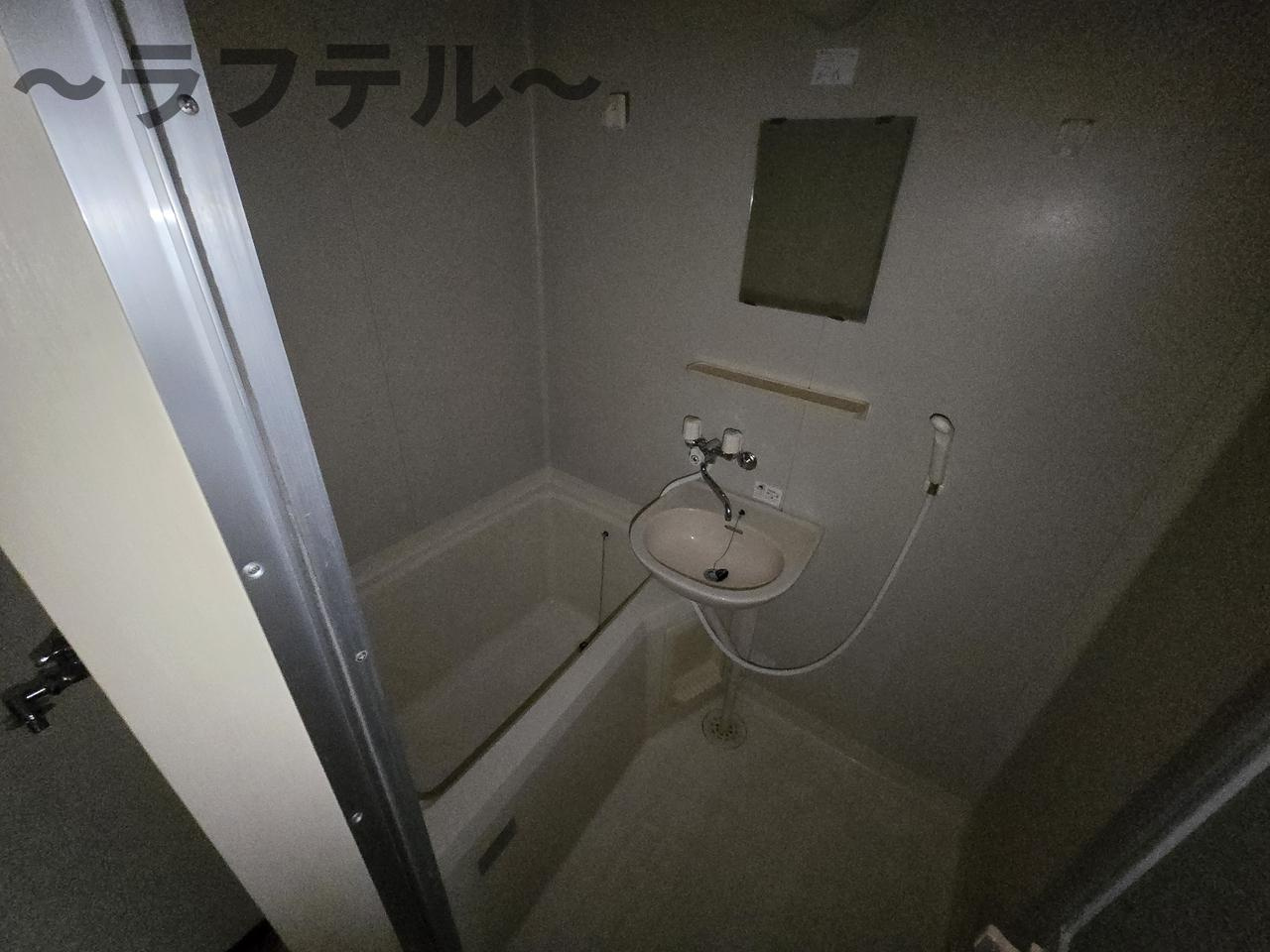 所沢市寿町のアパートの浴室