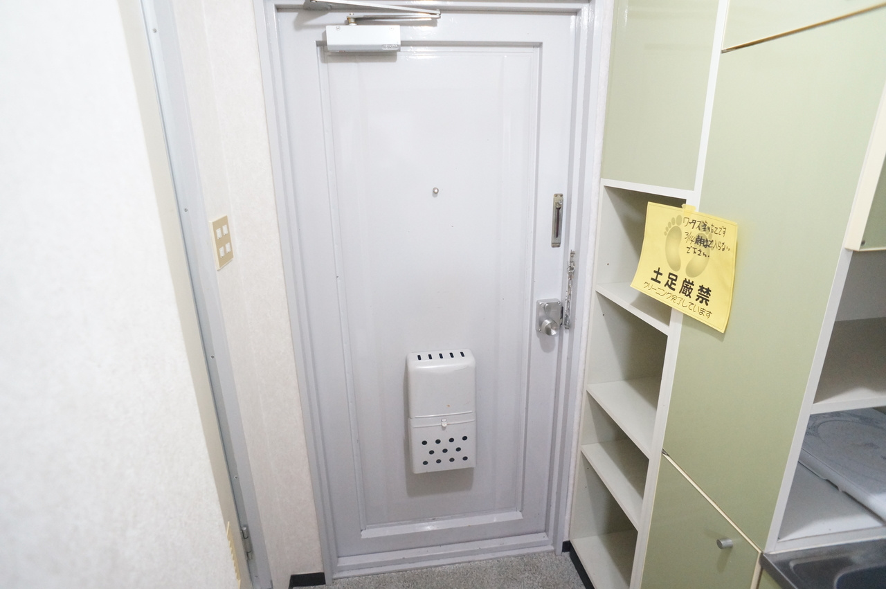 サンコーポ瓦堂の玄関