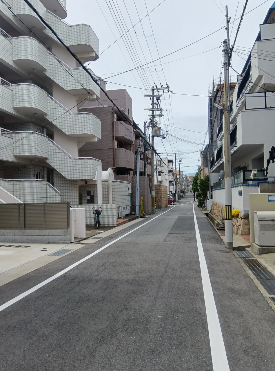 神戸市東灘区岡本２丁目のマンションの周辺