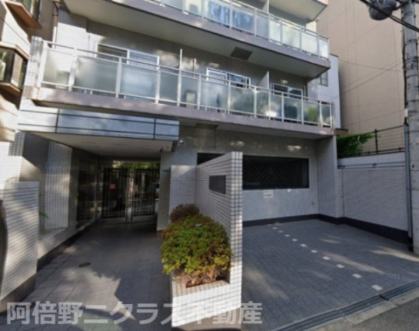 アパルト松崎のエントランス