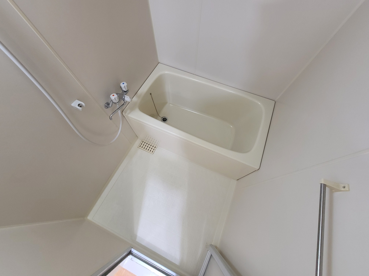 秋篠タウンハイツの浴室