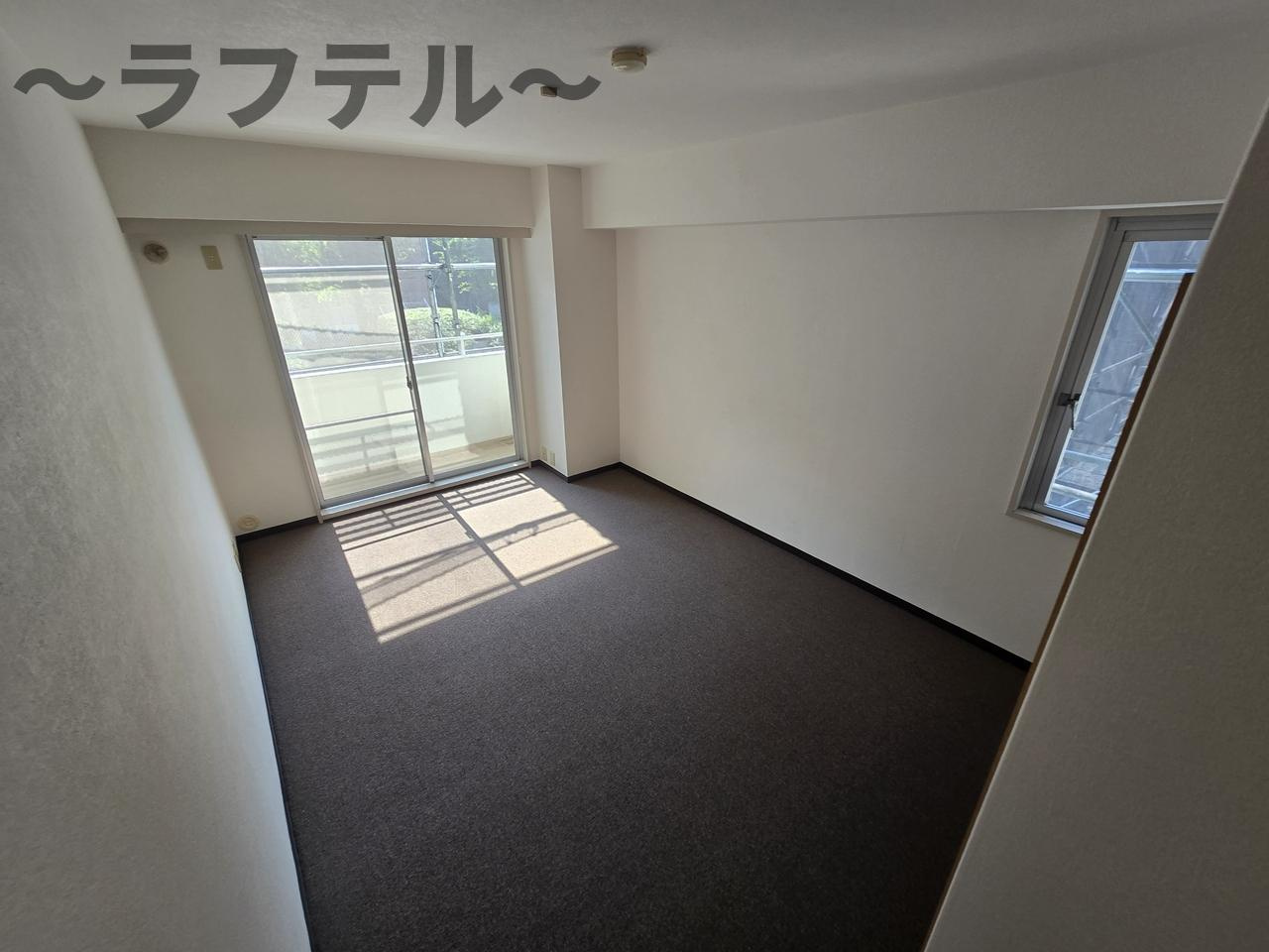 ヴィルセゾン小手指A棟の洋室