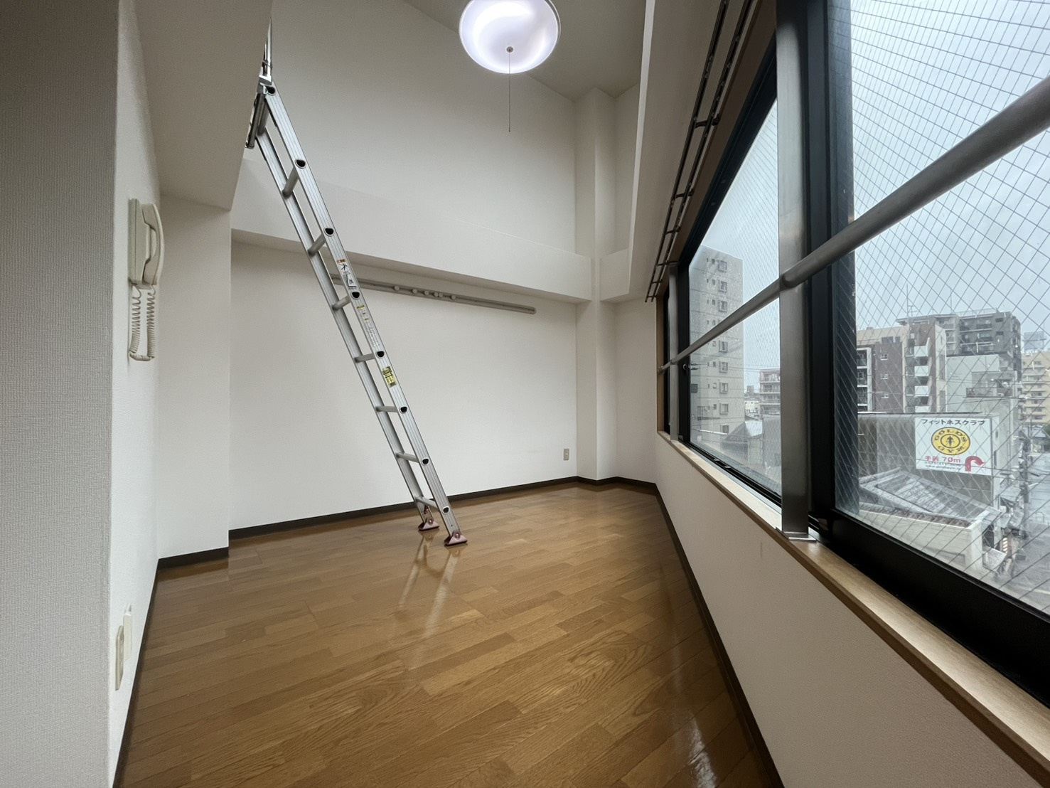 WEST WOOD BLDの居間・リビング