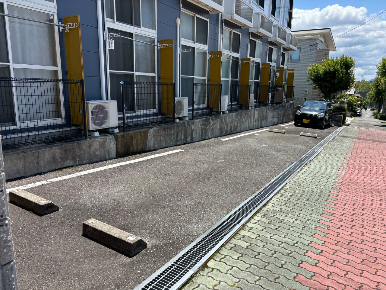 レオパレスＮＡＫＡＴＡの駐車場