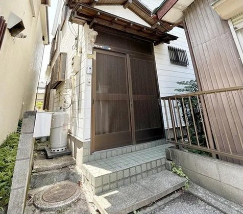 鳩ケ谷本町T邸の玄関