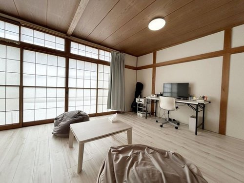 鳩ケ谷本町T邸の洋室|※入居中写真荷物なし