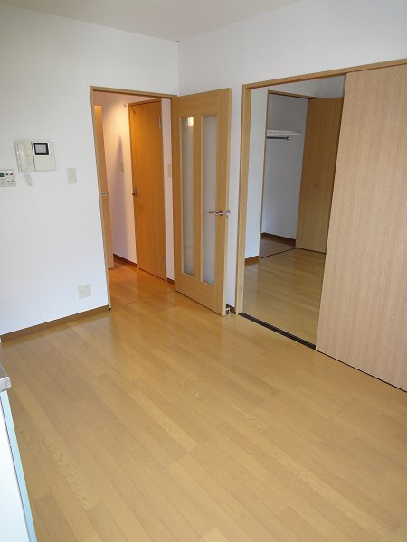 三鷹市新川６丁目の賃貸マンションのその他