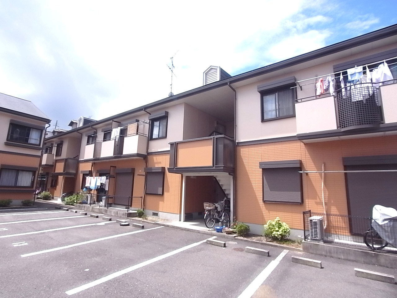 デサロージュ学園前Ｂの駐車場