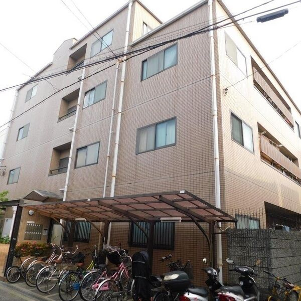 サンズの外観