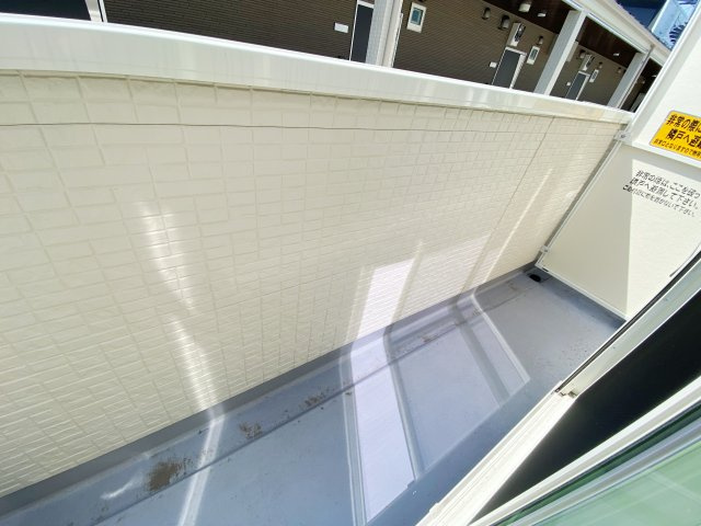 ラビエール戸田新曽Bのバルコニー|別号室の参考写真です。