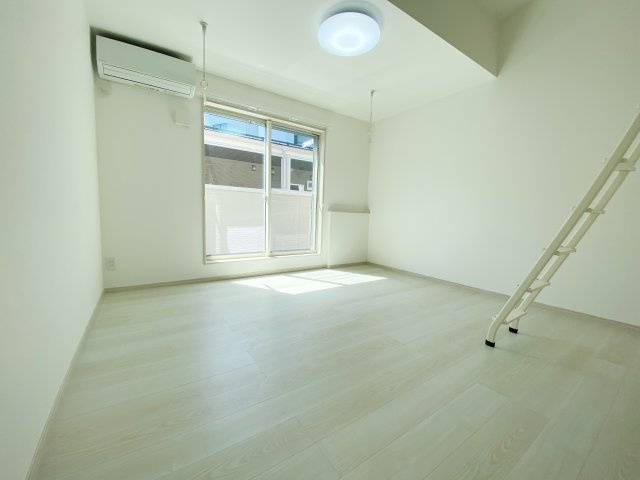 ラビエール戸田新曽Bの居間・リビング|別号室の参考写真です。