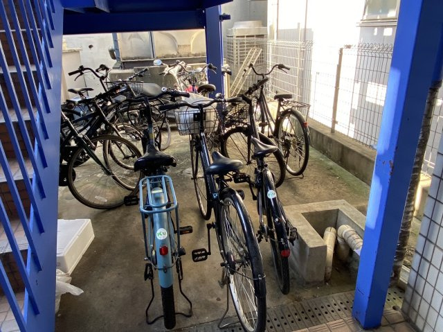 エクセレント河の駐車場