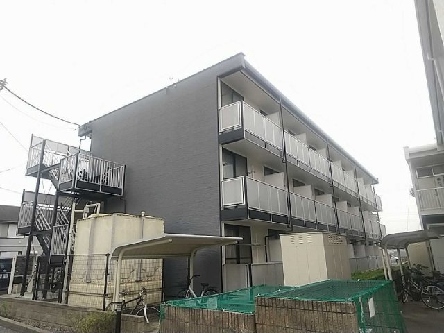 レオパレスイーグルⅢの外観|おしゃれな外観です