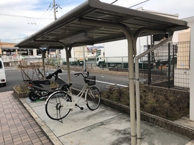 レオパレスディス　ポレールのその他|駐輪場