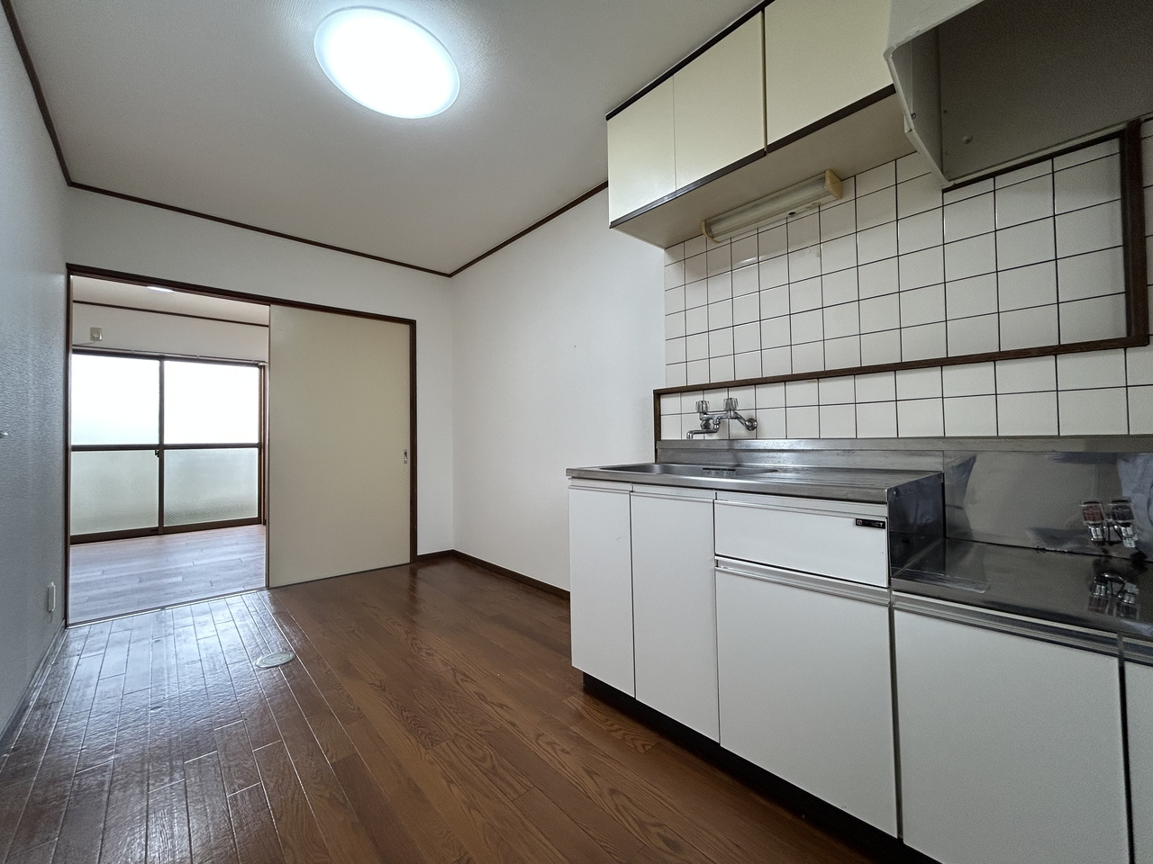 寿マンションの洋室