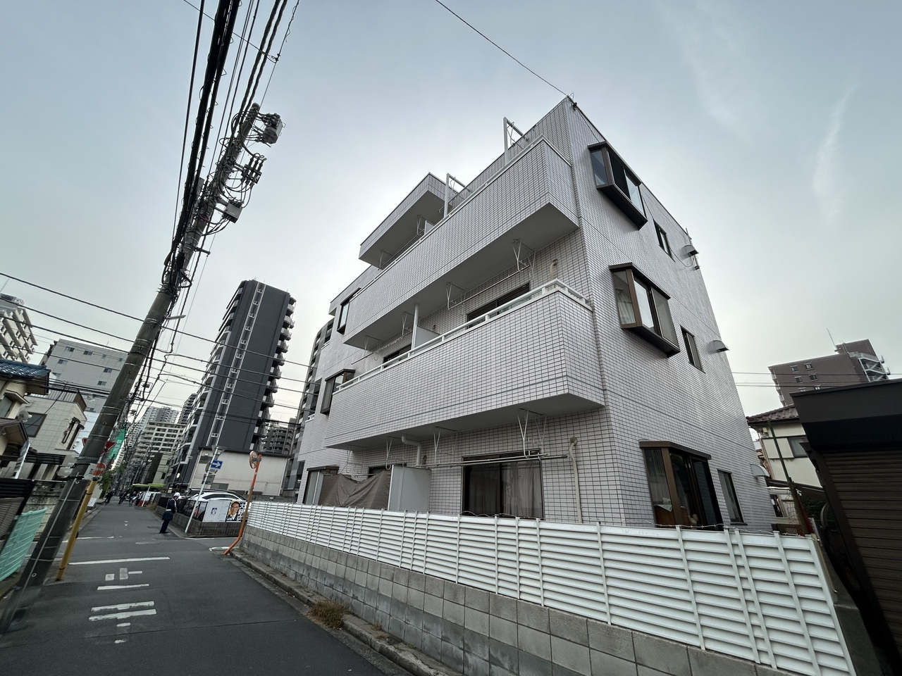 寿マンションの外観