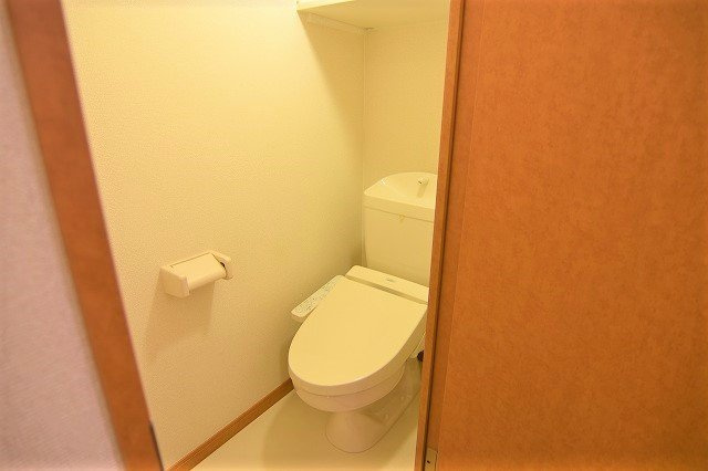 レオパレスＡＫＩのその他|寒い季節でも暖かく、清潔なトイレタイムを提供します