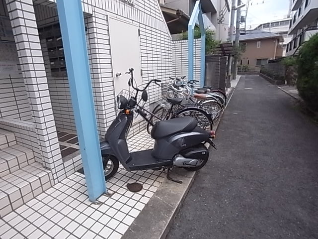 シングルモアの駐車場