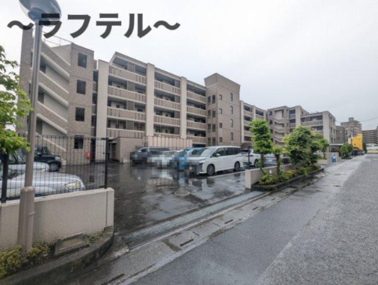 タートルクレインふじみ野Ⅱの駐車場