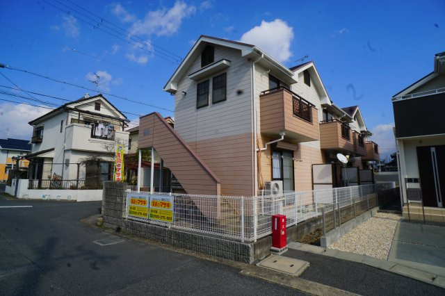 ハイツ　プロムナードの外観