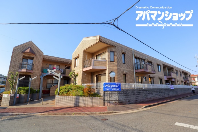 エスパース・ドゥ・帝塚山の外観