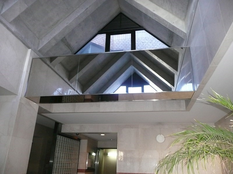 尼崎市武庫之荘５丁目のマンションの外観|吹き抜け