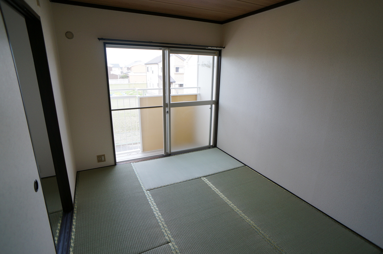 尺土グリーンヴィレッジAの和室
