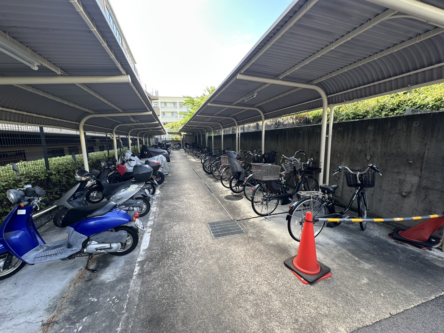 ライオンズマンション奈良帝塚山の駐車場