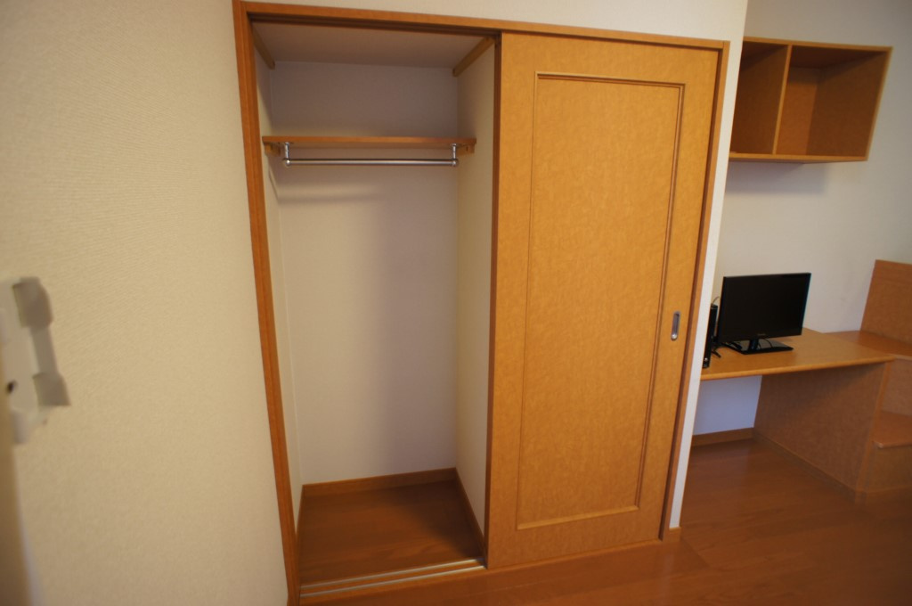 レオパレス大和郡山の収納