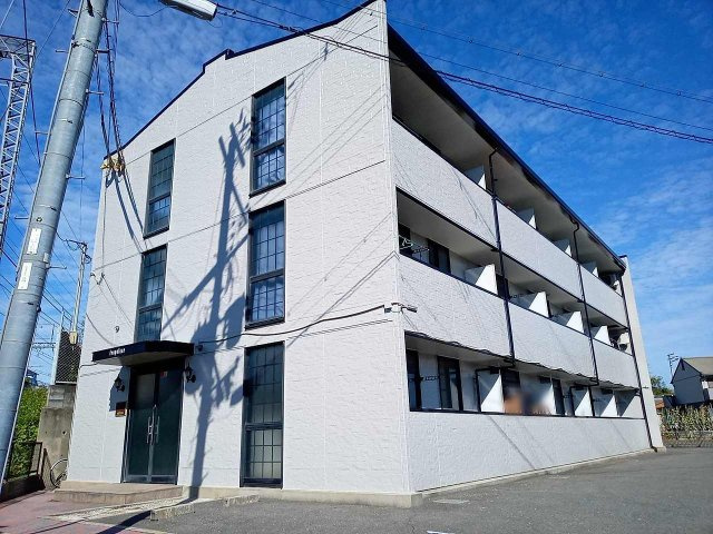 レオパレス二上の外観|2022年10月外壁塗装しました。