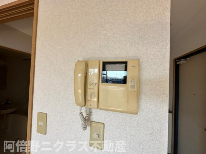 ロイヤルコート華のセキュリティ|内装は別部屋の参考写真です。