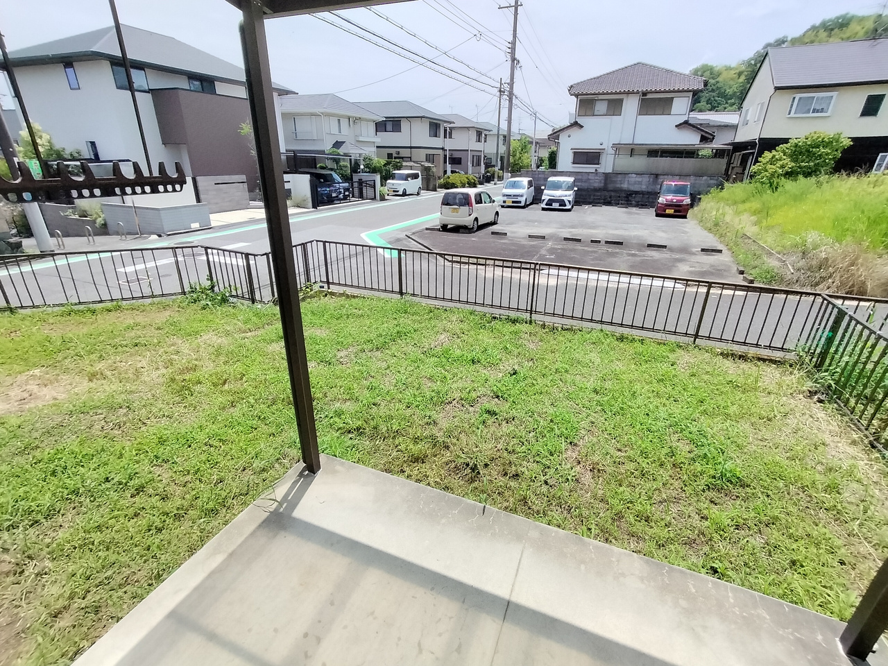 コンフォート朱雀Ⅵの庭|お庭でゆったりと過ごせます