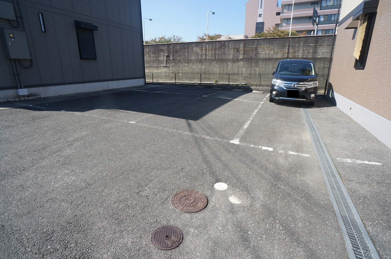 セジュール高田Ｂの駐車場