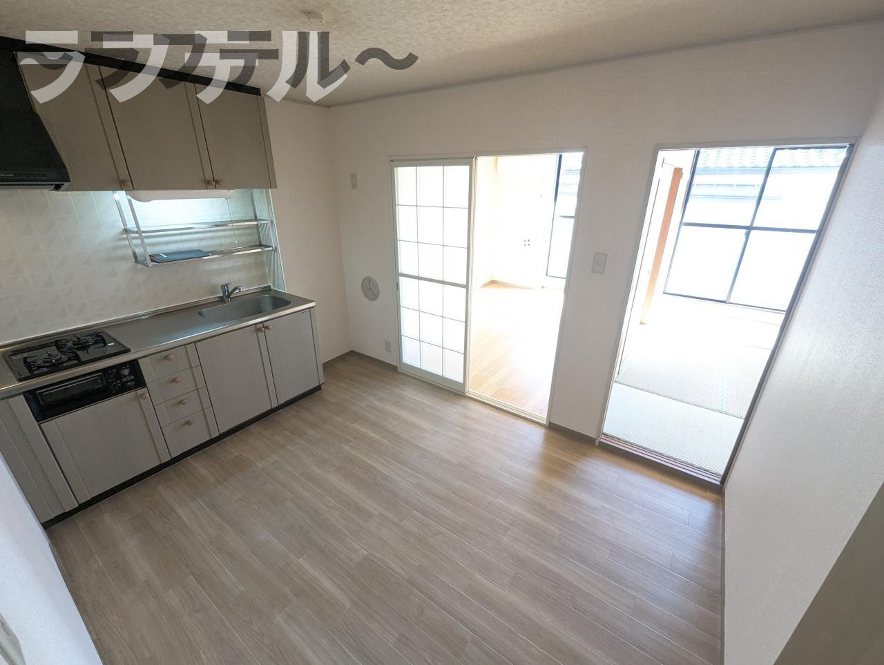 プレヤーデンのキッチン|別部屋イメージ写真(反転イメージ)