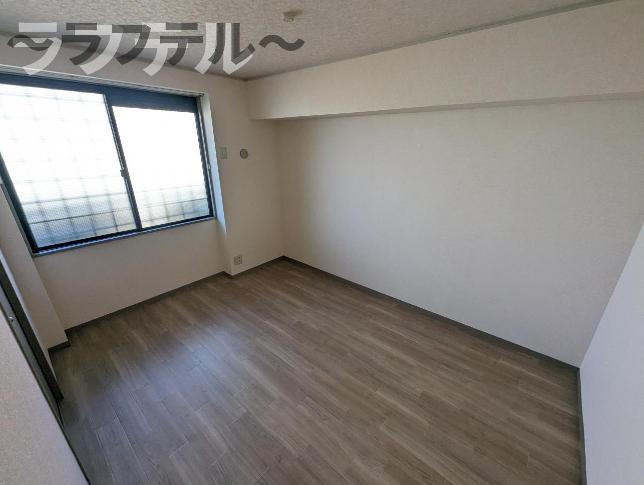 プレヤーデンの洋室|別部屋イメージ写真(反転イメージ)