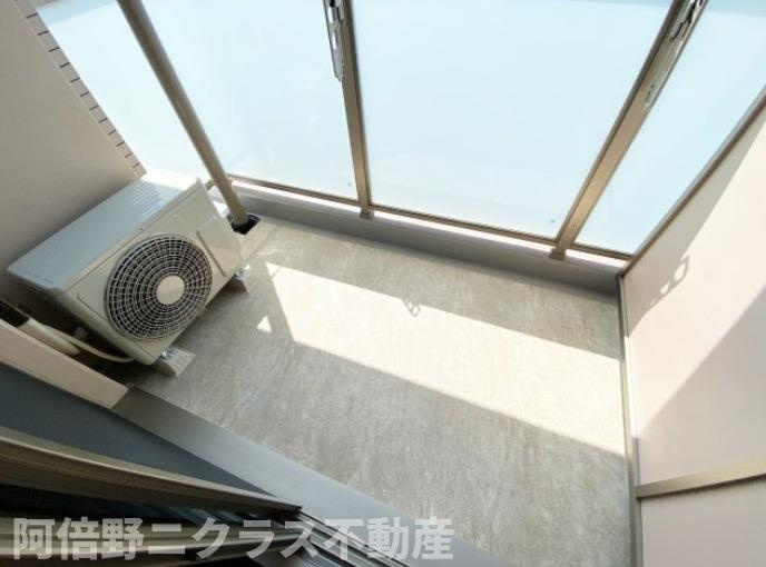 シャルールメゾン桃谷のバルコニー