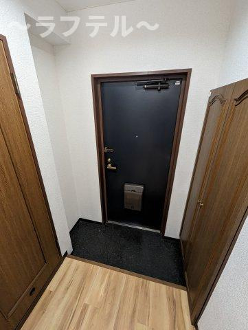 グリーンガーランド所沢1号館の玄関|別部屋イメージ写真