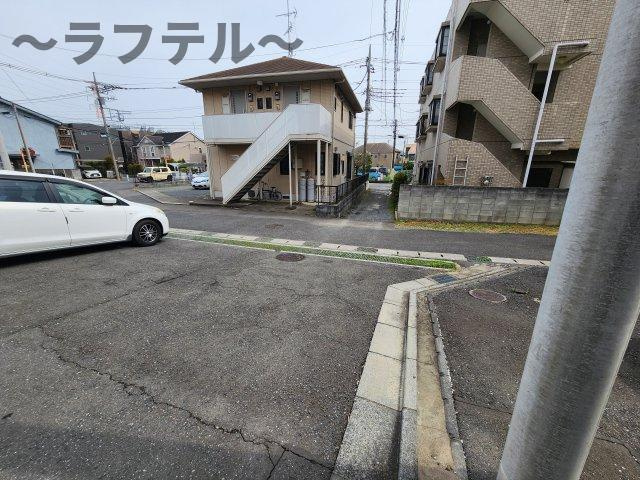 カロンステラの駐車場|別部屋イメージ写真