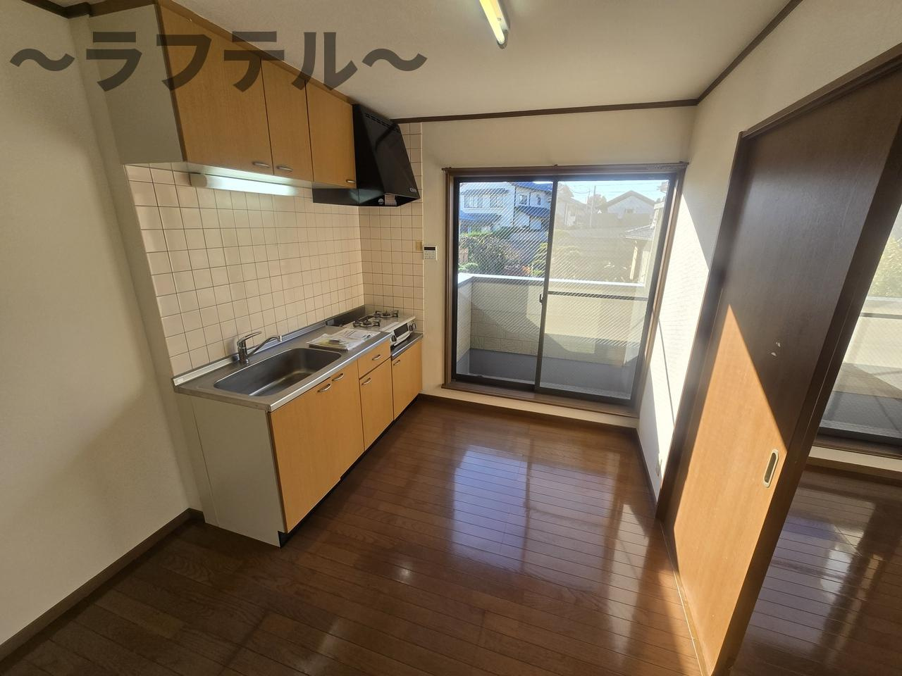 カロンステラの居間・リビング|別部屋イメージ写真