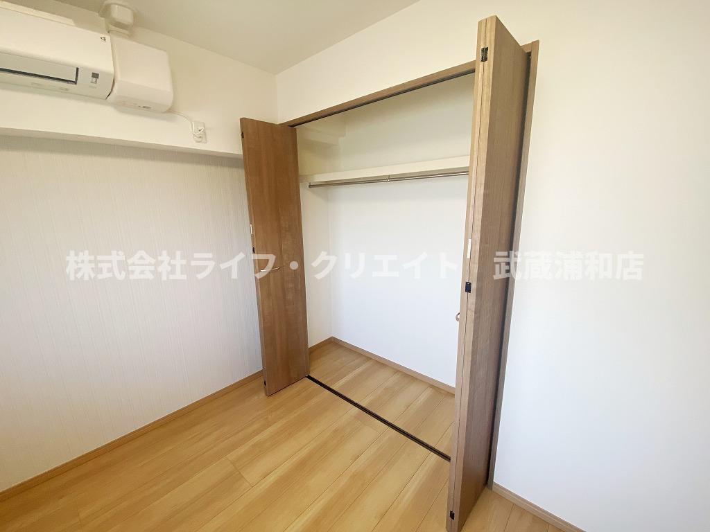 ブランシュ上の台の収納