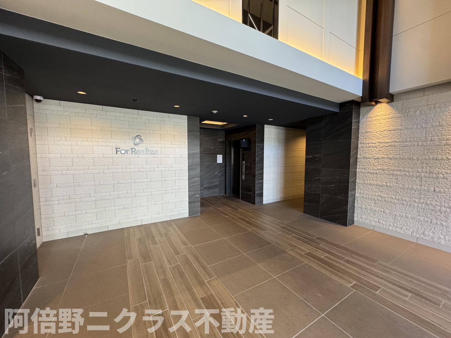 フォーリアライズ天王寺ヴァロールのロビー