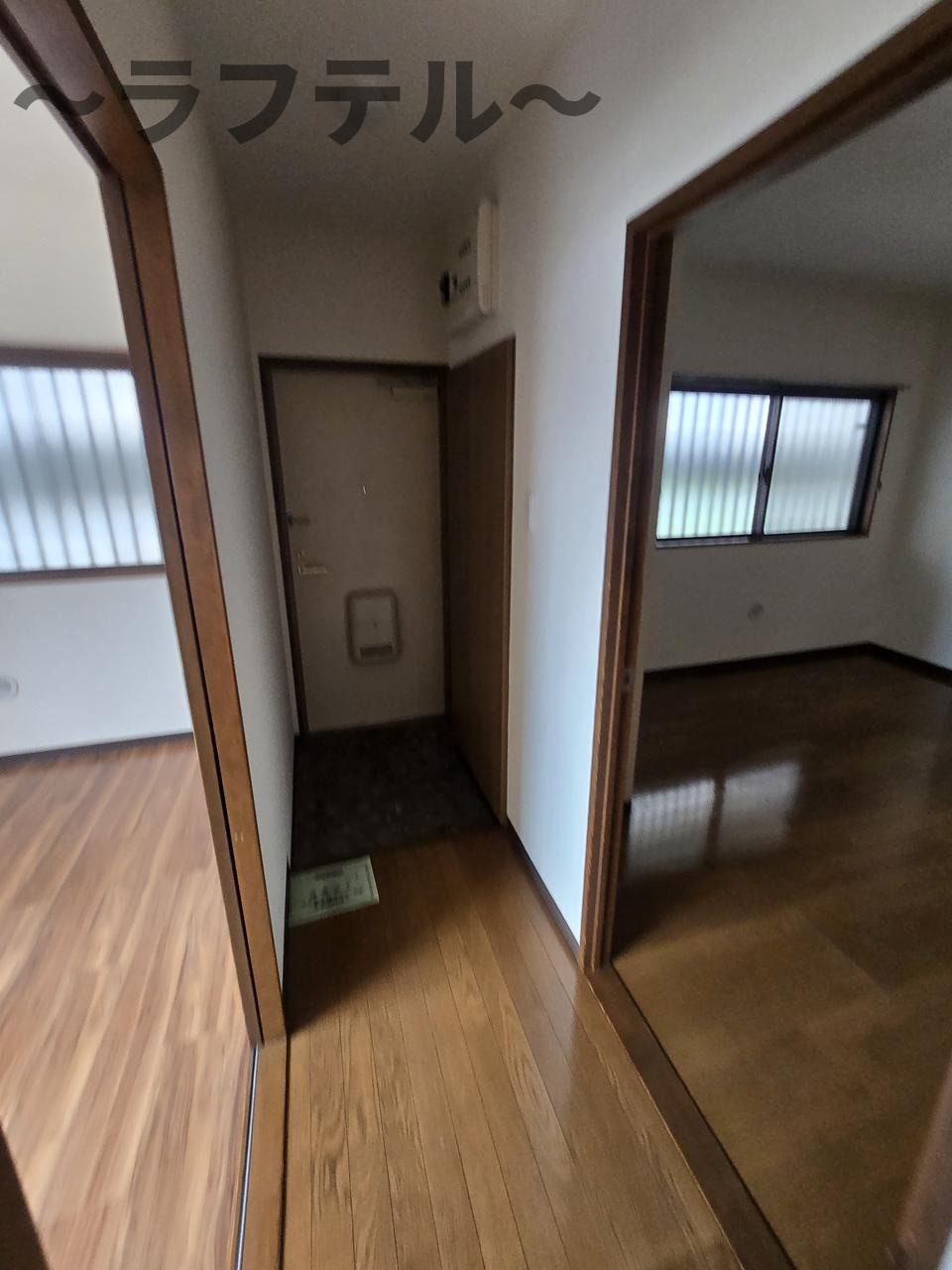 ティエスビルの玄関|別部屋イメージ写真