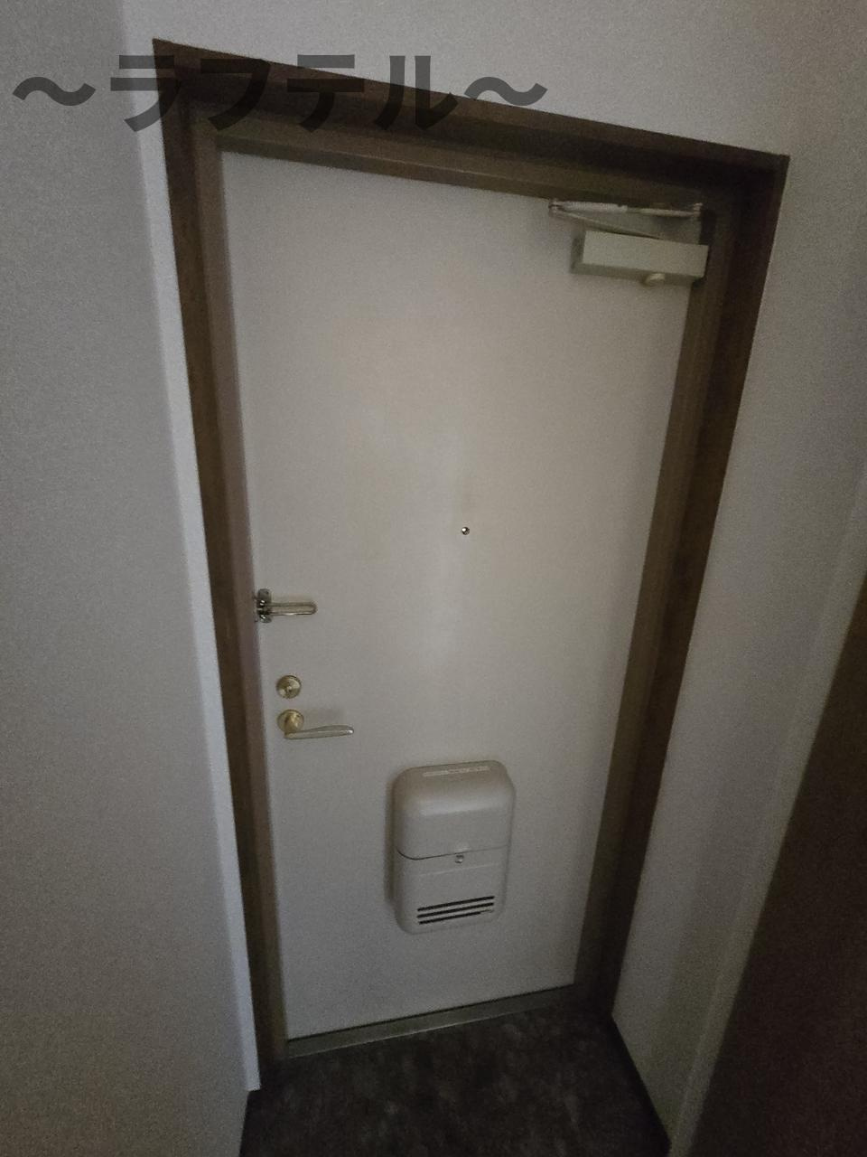 ティエスビルの玄関|別部屋イメージ写真