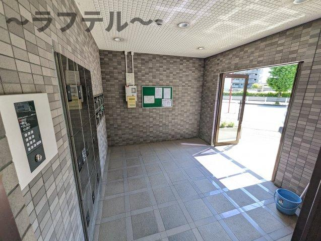 ティエスビルのロビー
