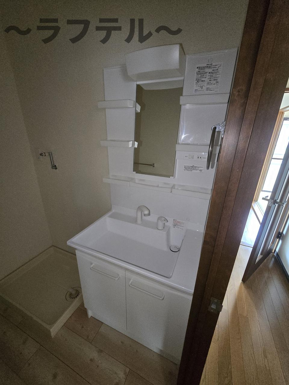 ティエスビルの独立洗面台|別部屋イメージ写真