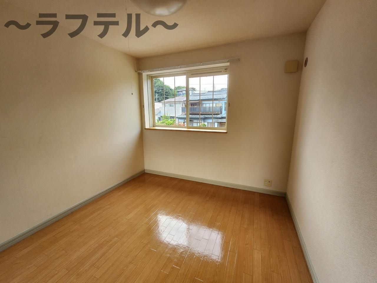 オーガスタAの洋室|別部屋イメージ写真