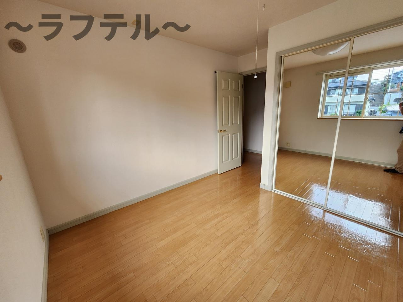 オーガスタAの寝室|別部屋イメージ写真