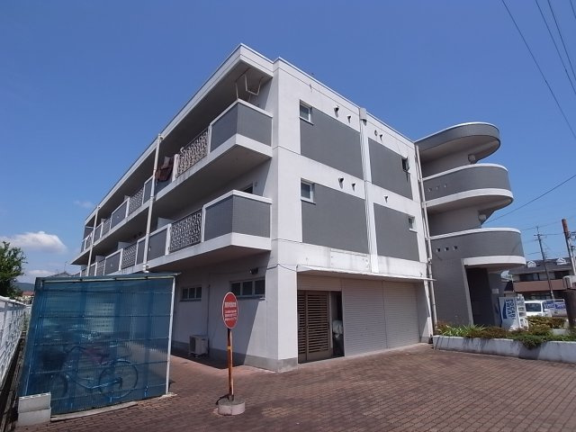 サンシャイン一番館の外観