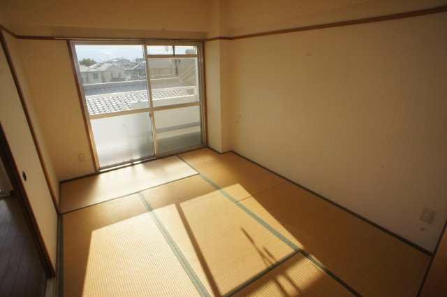 山善ハイツの和室